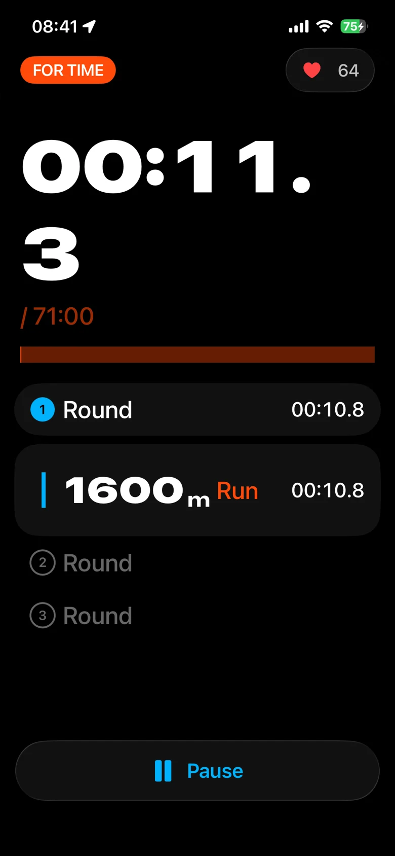 RandWOD in-training screen with the running timer and live heart rate